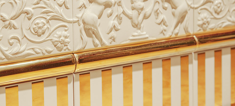 Petracer's Grand Elegance Gold tiles